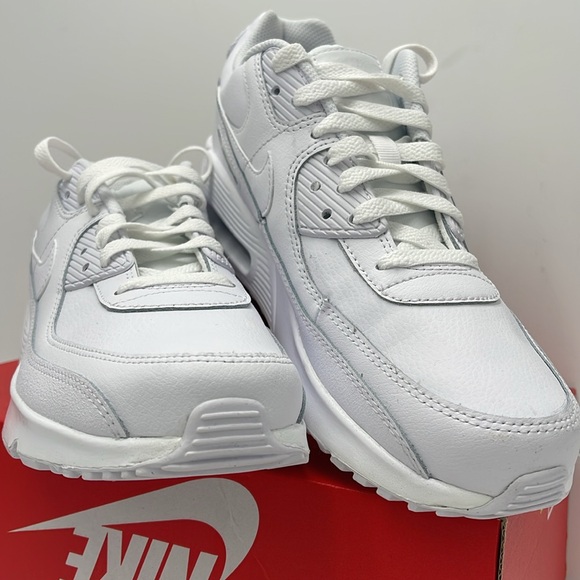 Nike WMNS Air Max 90 White Sneakers
White/Metallic Silver/White HF6358-102 - Picture 7 of 16